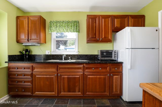 38337 17th Street, Palmdale, CA 93550