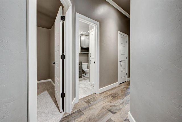 4612 Hambletonian Lane, Mustang, OK 73064