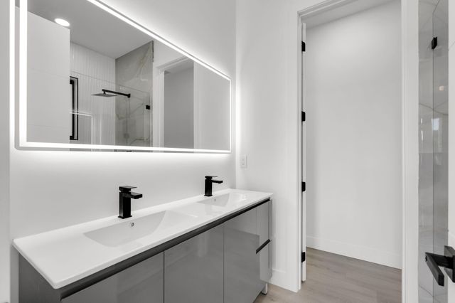 50 Transylvania Avenue, Key Largo, FL 33037