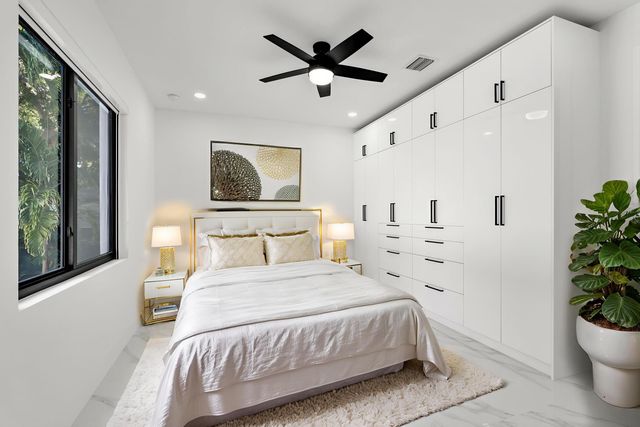 50 Transylvania Avenue, Key Largo, FL 33037