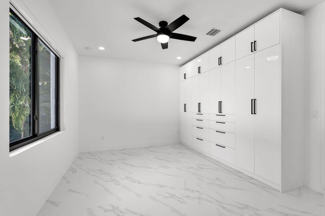 50 Transylvania Avenue, Key Largo, FL 33037