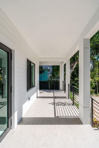 50 Transylvania Avenue, Key Largo, FL 33037