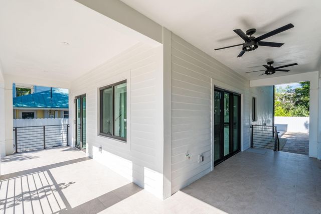 50 Transylvania Avenue, Key Largo, FL 33037