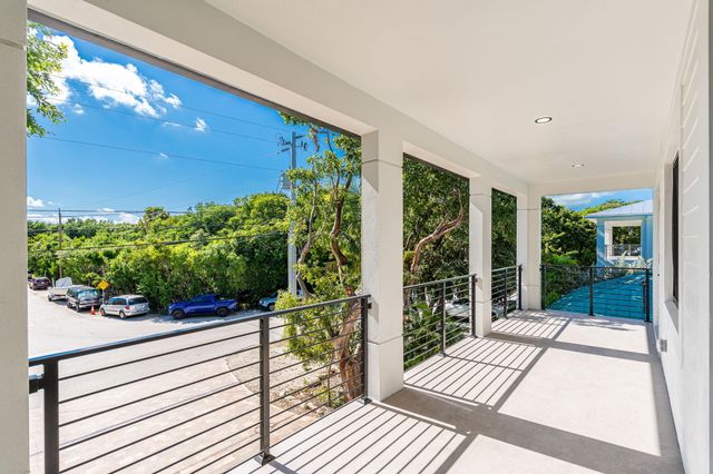 50 Transylvania Avenue, Key Largo, FL 33037