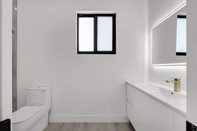 50 Transylvania Avenue, Key Largo, FL 33037