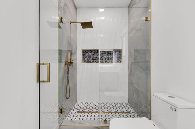 50 Transylvania Avenue, Key Largo, FL 33037