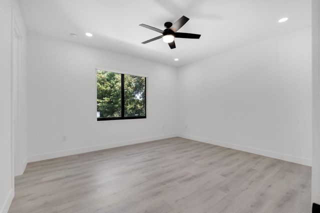 50 Transylvania Avenue, Key Largo, FL 33037