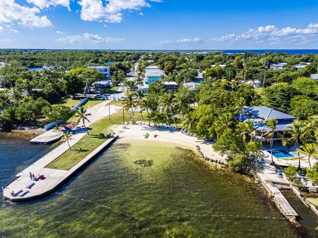 50 Transylvania Avenue, Key Largo, FL 33037