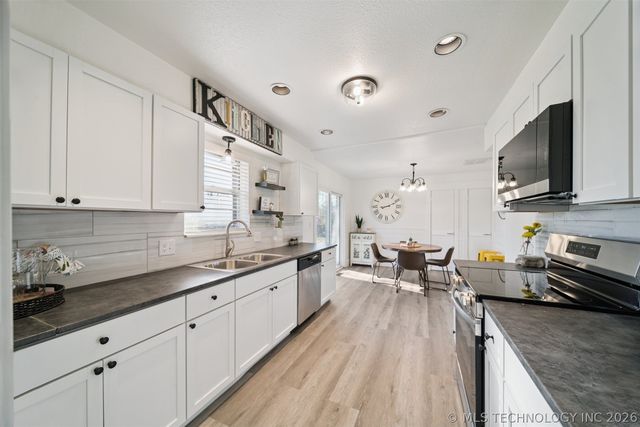 11 Roping Street, Inola, OK 74036