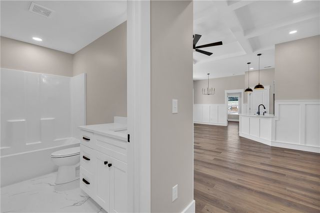 3805 Flat Rock Road, Iva, SC 29655