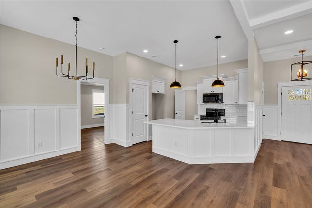 3805 Flat Rock Road, Iva, SC 29655