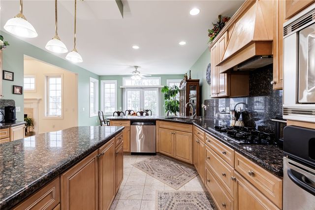 1266 Thistleberry Lane, Penfield, NY 14580