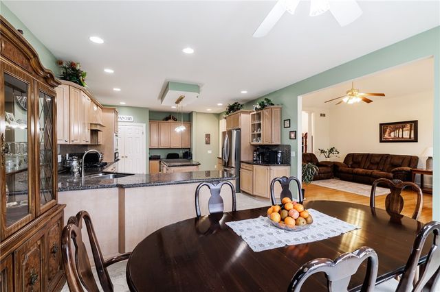 1266 Thistleberry Lane, Penfield, NY 14580