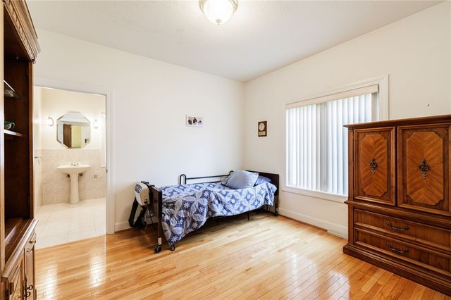 1266 Thistleberry Lane, Penfield, NY 14580