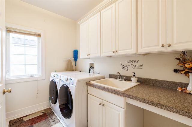 1266 Thistleberry Lane, Penfield, NY 14580