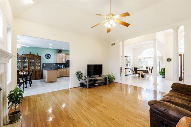 1266 Thistleberry Lane, Penfield, NY 14580