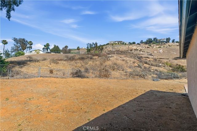 7800 Lippizan, Jurupa Valley, CA 92509