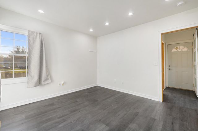 712 Normals St, Minot, ND 58703