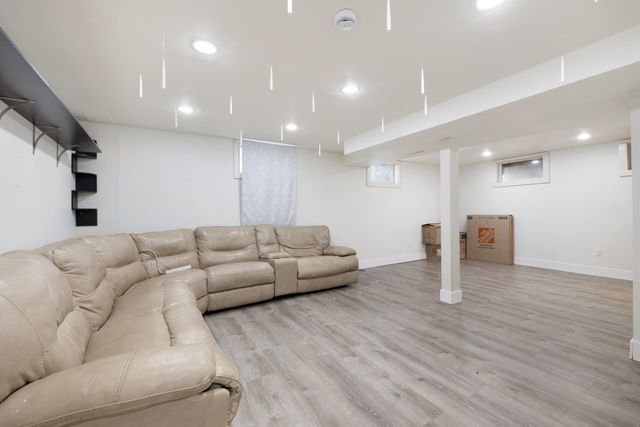 712 Normals St, Minot, ND 58703