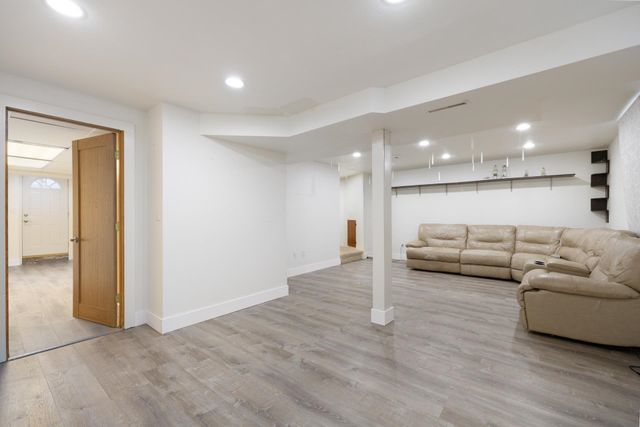 712 Normals St, Minot, ND 58703