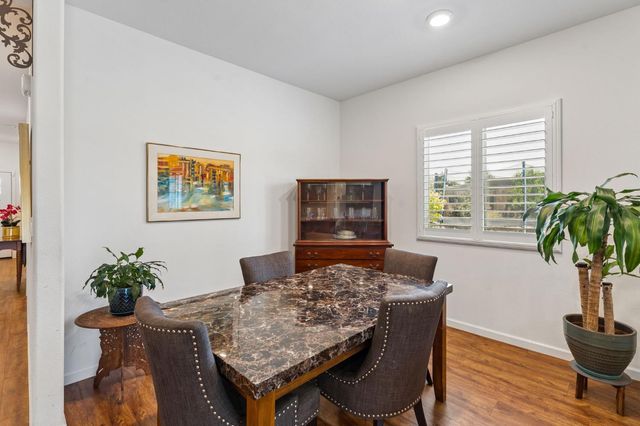 240 Helios Ct, Roseville, CA 95747
