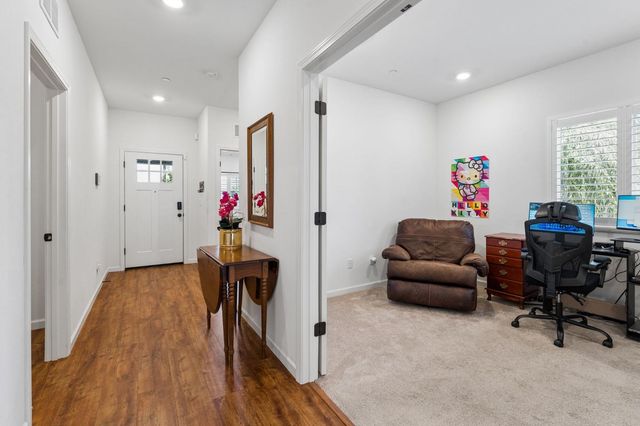 240 Helios Ct, Roseville, CA 95747