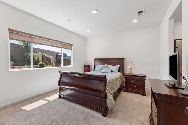 240 Helios Ct, Roseville, CA 95747
