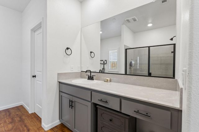 240 Helios Ct, Roseville, CA 95747