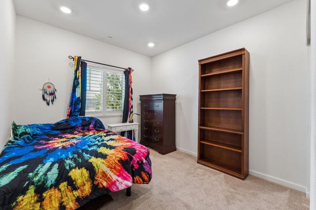 240 Helios Ct, Roseville, CA 95747