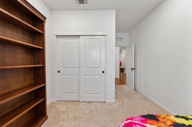 240 Helios Ct, Roseville, CA 95747