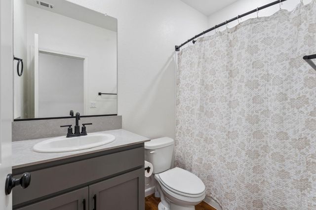 240 Helios Ct, Roseville, CA 95747