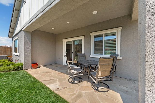 240 Helios Ct, Roseville, CA 95747