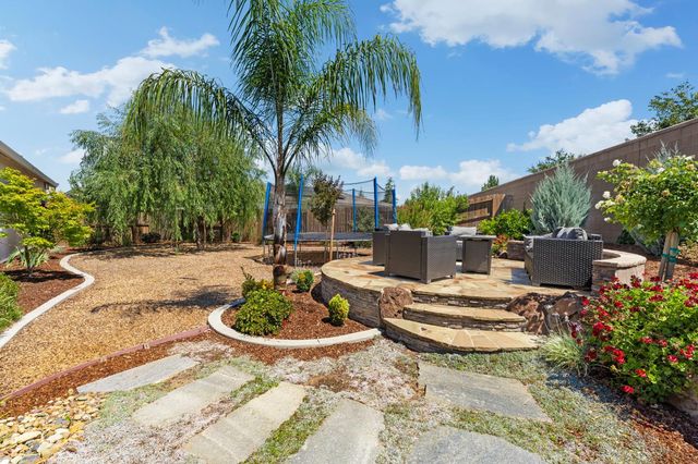 240 Helios Ct, Roseville, CA 95747