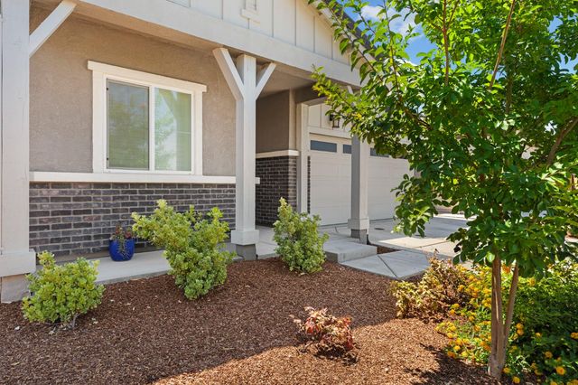 240 Helios Ct, Roseville, CA 95747