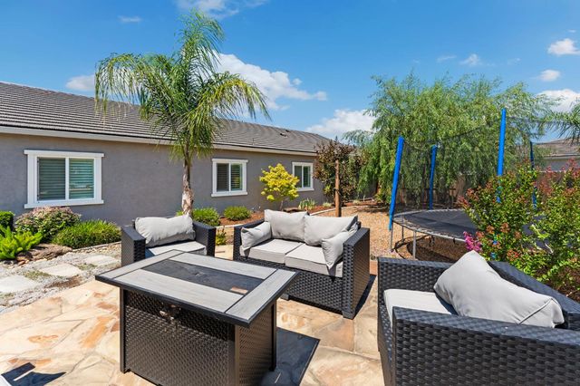 240 Helios Ct, Roseville, CA 95747