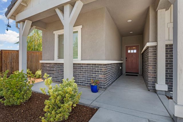 240 Helios Ct, Roseville, CA 95747