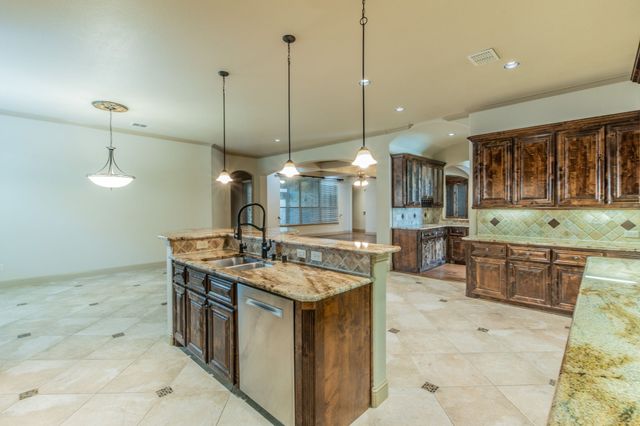 7565 Rawlins Lane, Frisco, TX 75036