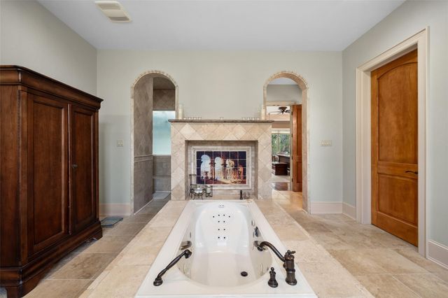 11440 Outpost Cove Drive, Willis, TX 77318