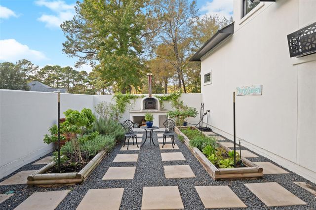 11440 Outpost Cove Drive, Willis, TX 77318