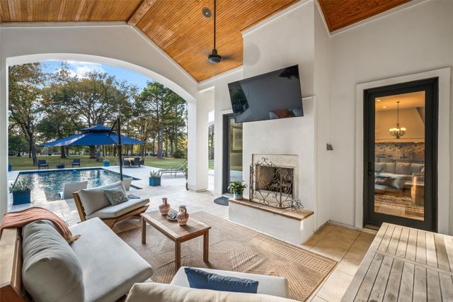 11440 Outpost Cove Drive, Willis, TX 77318