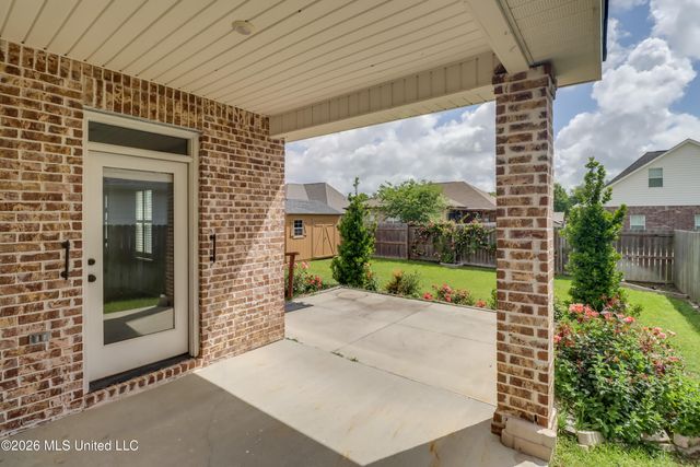 10434 W Landon Green Circle, Gulfport, MS 39503