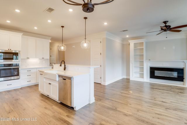 10434 W Landon Green Circle, Gulfport, MS 39503
