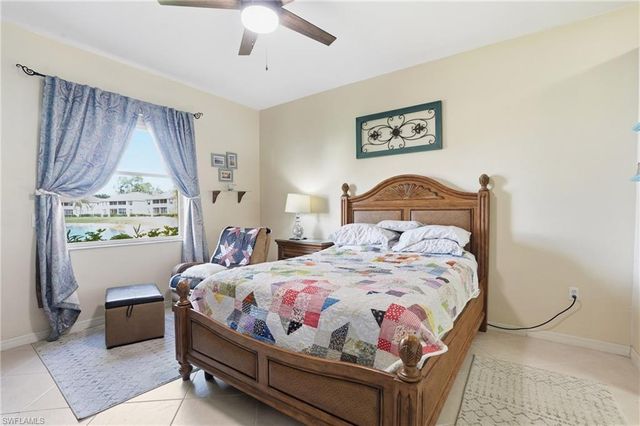 340 Robin Hood CIR 102, Naples, FL 34104