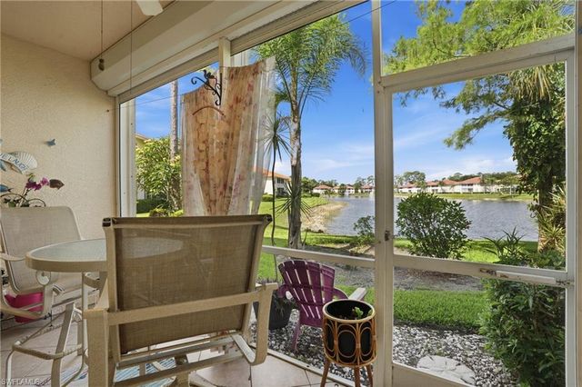 340 Robin Hood CIR 102, Naples, FL 34104