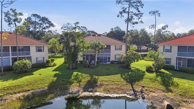 340 Robin Hood CIR 102, Naples, FL 34104