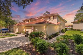 340 Robin Hood CIR 102, Naples, FL 34104