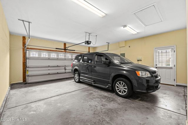 641 Meadowbrook Lane, Calabash, NC 28467