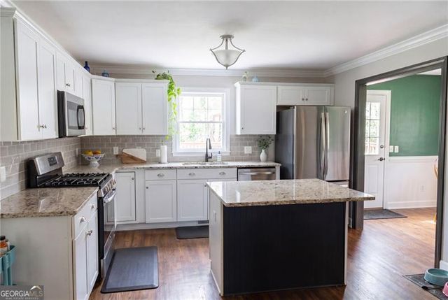 1225 Dewberry Lane, Canton, GA 30114