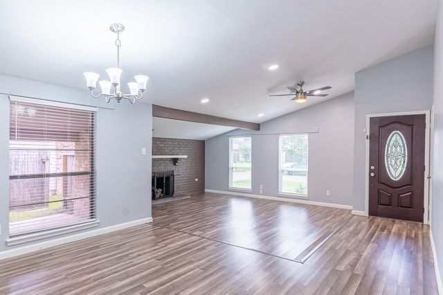 15510 Sierra Valle Drive, Houston, TX 77083