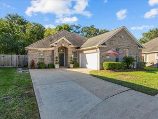 4529 Williamhurst Lane, League City, TX 77573